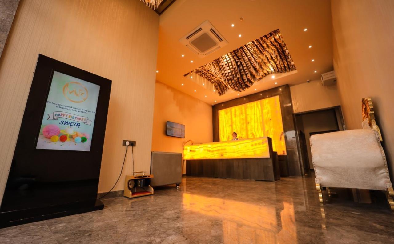 Hotel Mvr Grand Kanpur Exterior photo